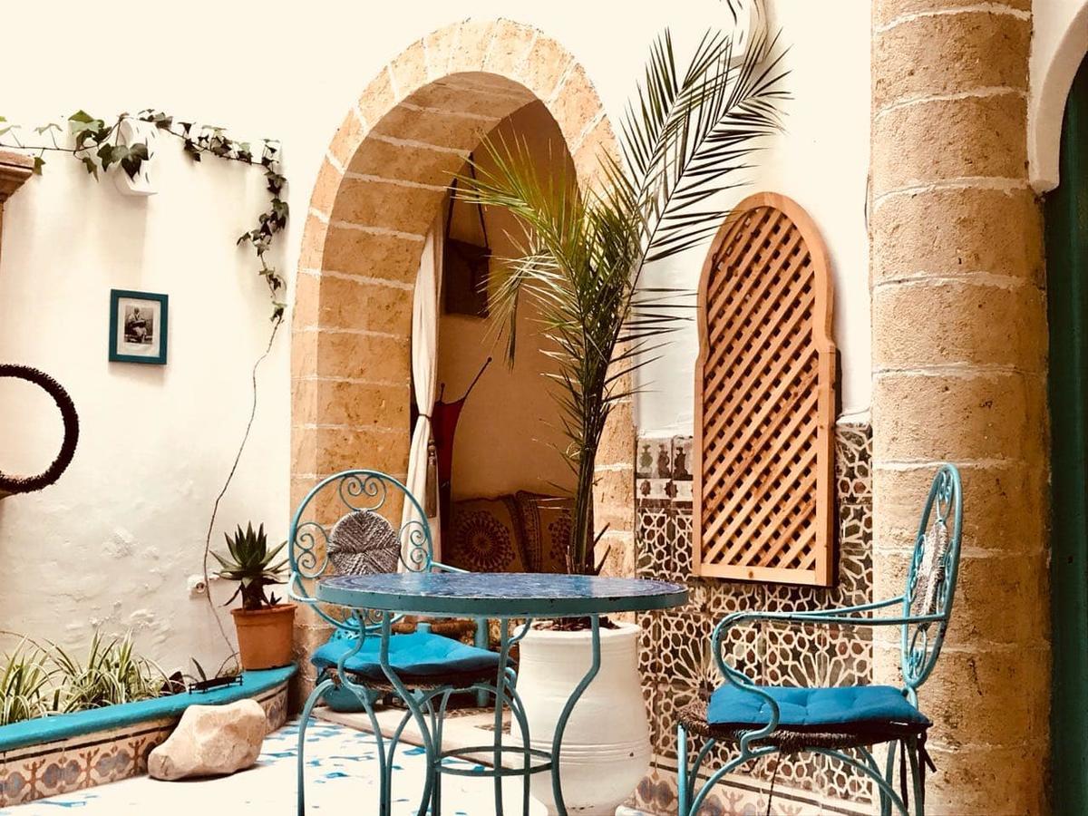 Riad Lalla Zina Есувейра Екстериор снимка