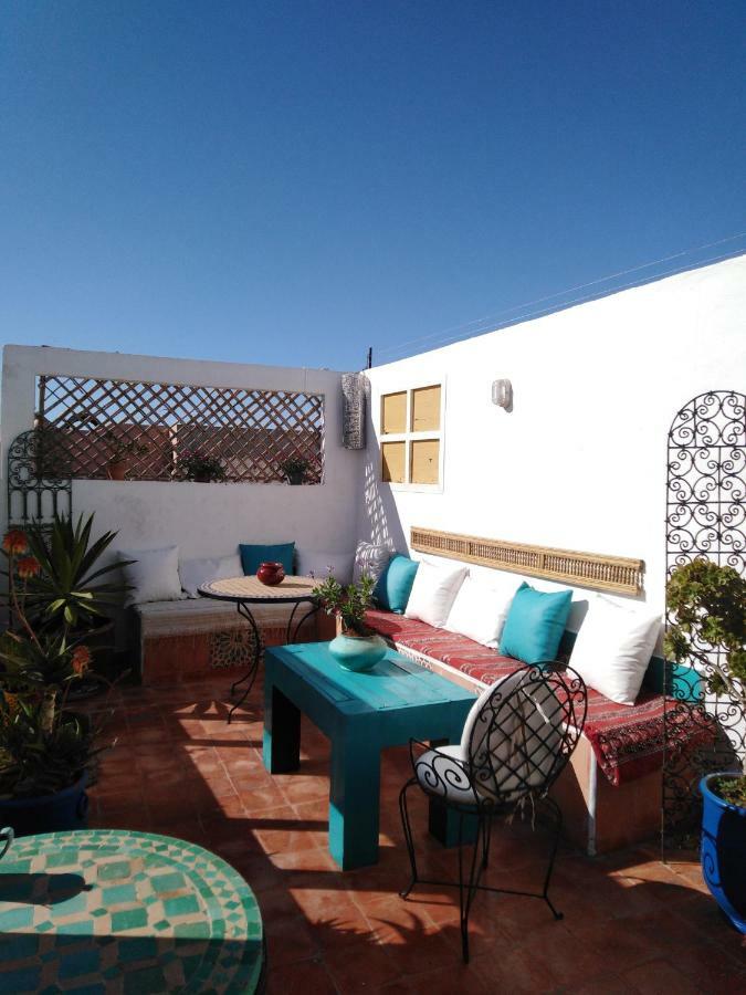 Riad Lalla Zina Есувейра Екстериор снимка