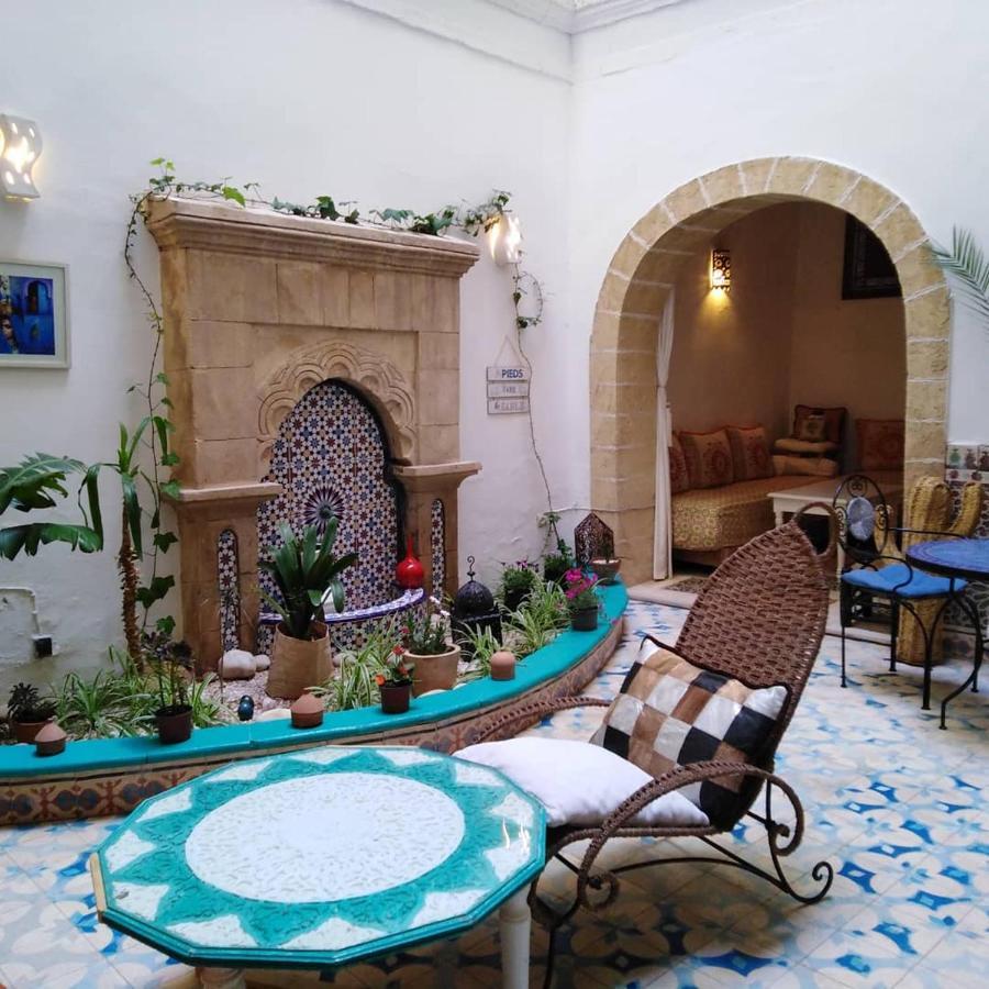 Riad Lalla Zina Есувейра Екстериор снимка